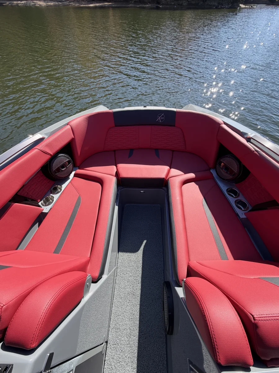 2025-mastercraft-x24-147402-image8.webp