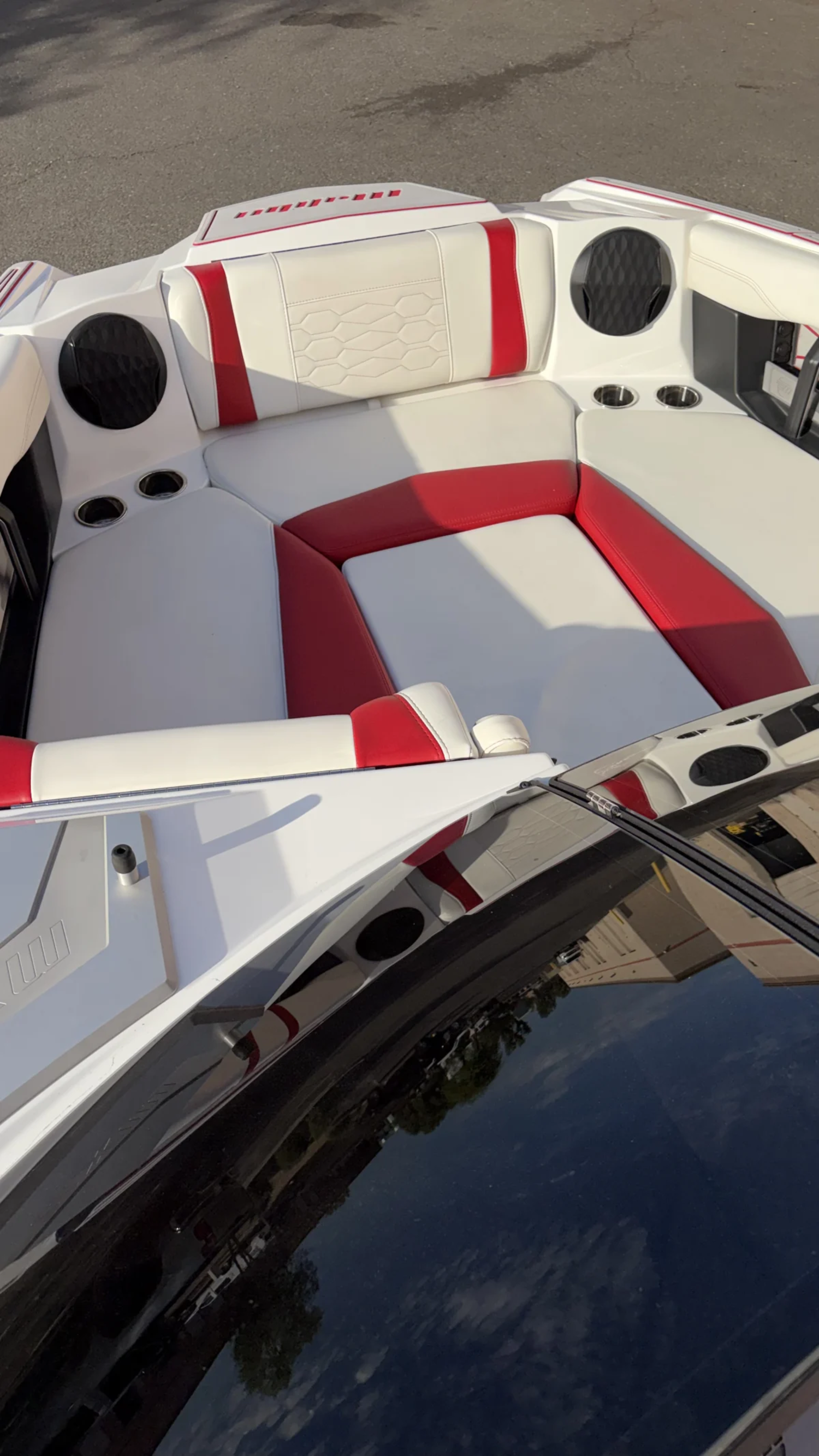 2024 Malibu 23 MXZ 