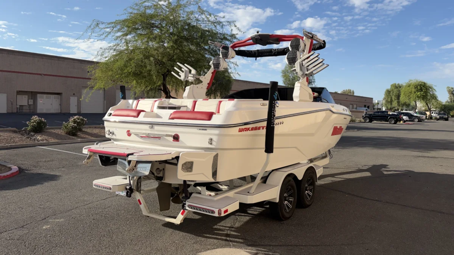 2024 Malibu 23 MXZ 