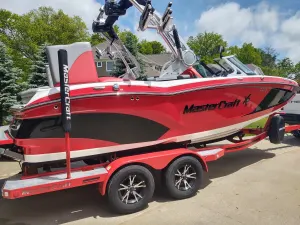2016-mastercraft-x20-147425-image0.webp