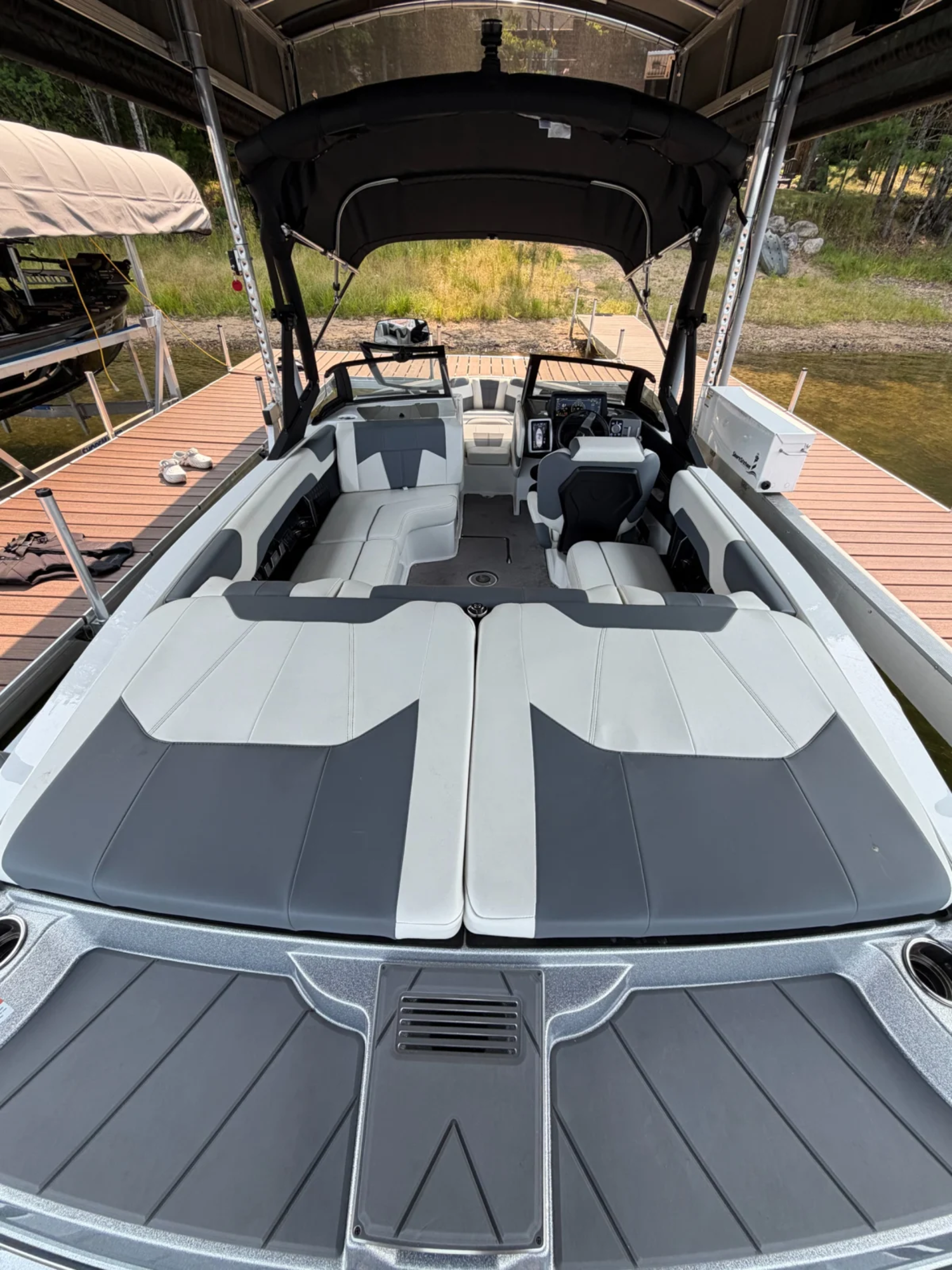 2022 Malibu Wakesetter 20 VTX