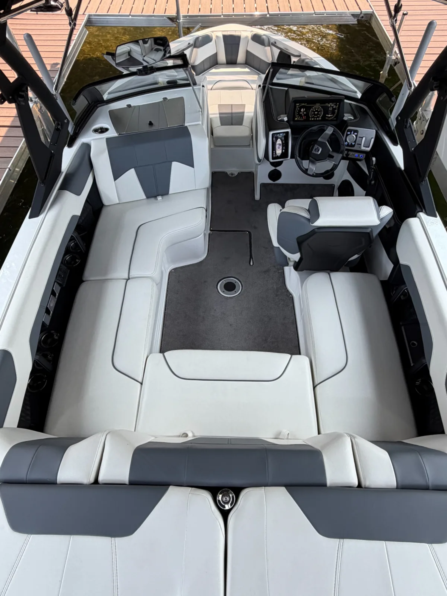 2022 Malibu Wakesetter 20 VTX