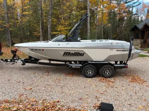 2022-malibu-wakesetter-vtx-147427-image17.webp