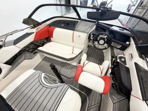 2019-nautique-ski-nautique-147346-image9.webp