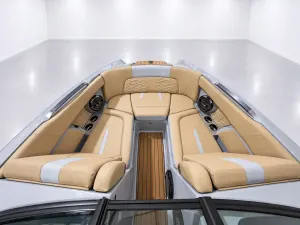 2022-mastercraft-x22-147450-image4.webp