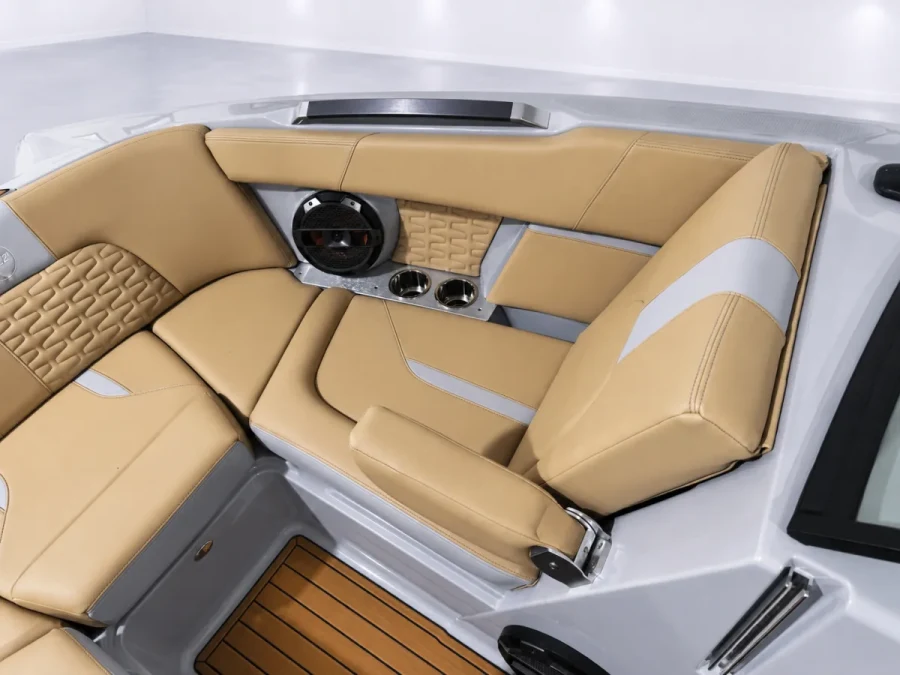 2022-mastercraft-x22-147450-image5.webp