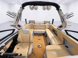 2022-mastercraft-x22-147450-image6.webp