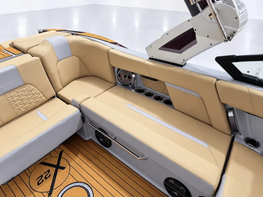 2022-mastercraft-x22-147450-image7.webp
