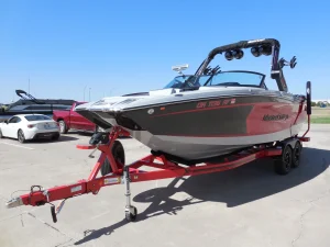 2023-mastercraft-x-star-147457-image3.webp