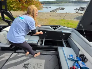 2019-axis-a24-147461-image11.webp