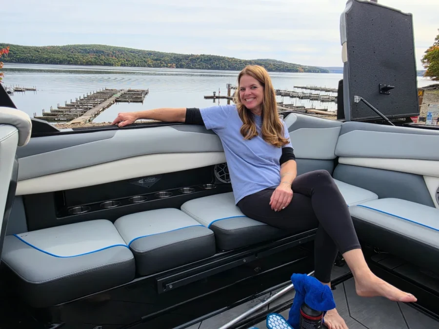2019-axis-a24-147461-image13.webp
