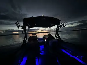 2019-axis-a24-147461-image7.webp