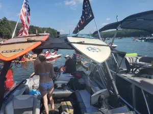 2019-axis-a24-147461-image9.webp