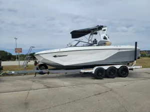 2021-nautique-g23-147465-image0.webp