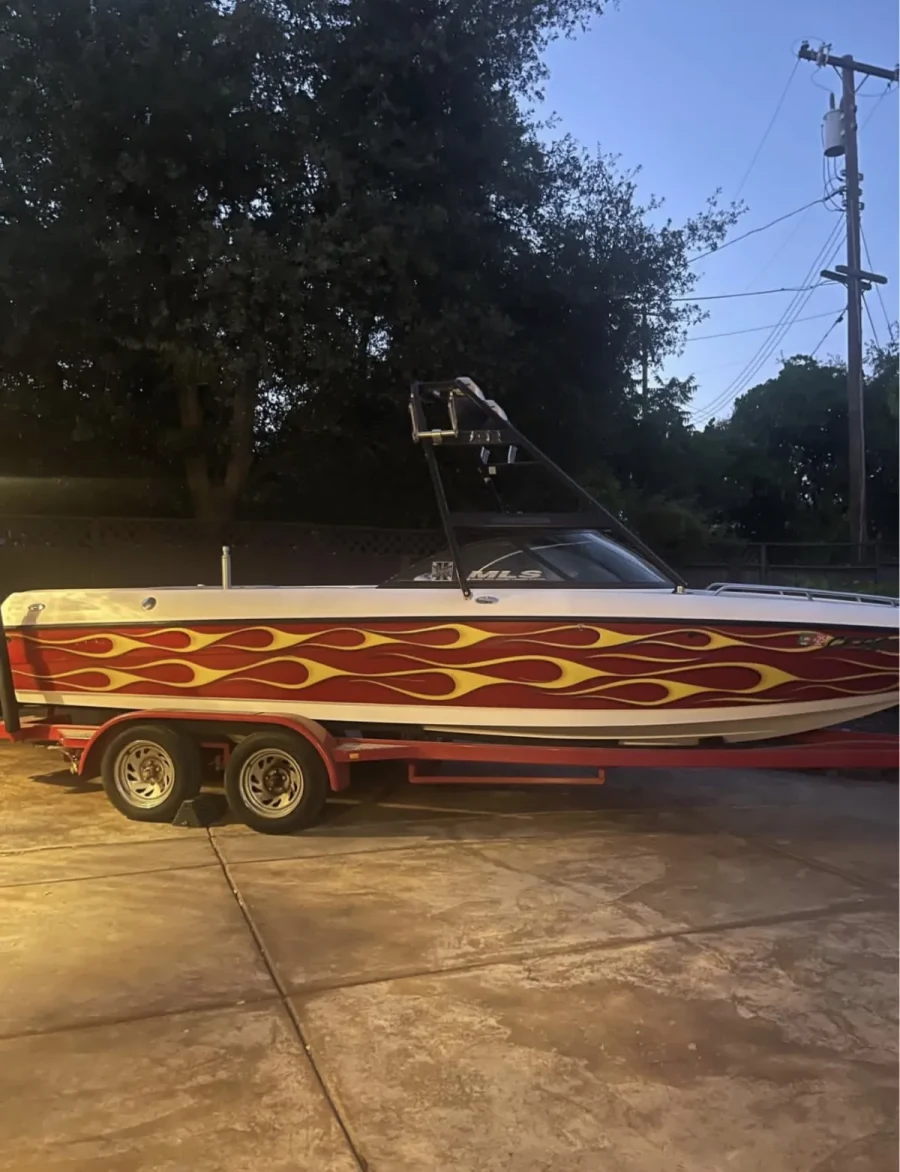 2001-malibu-wakesetter-23-lsv-147471-image1.webp
