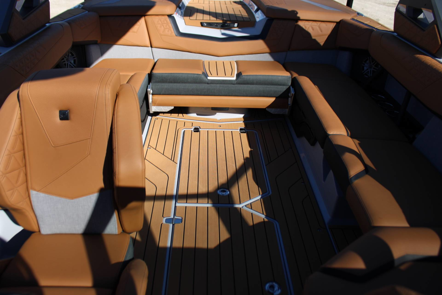 2027 Nautique S23