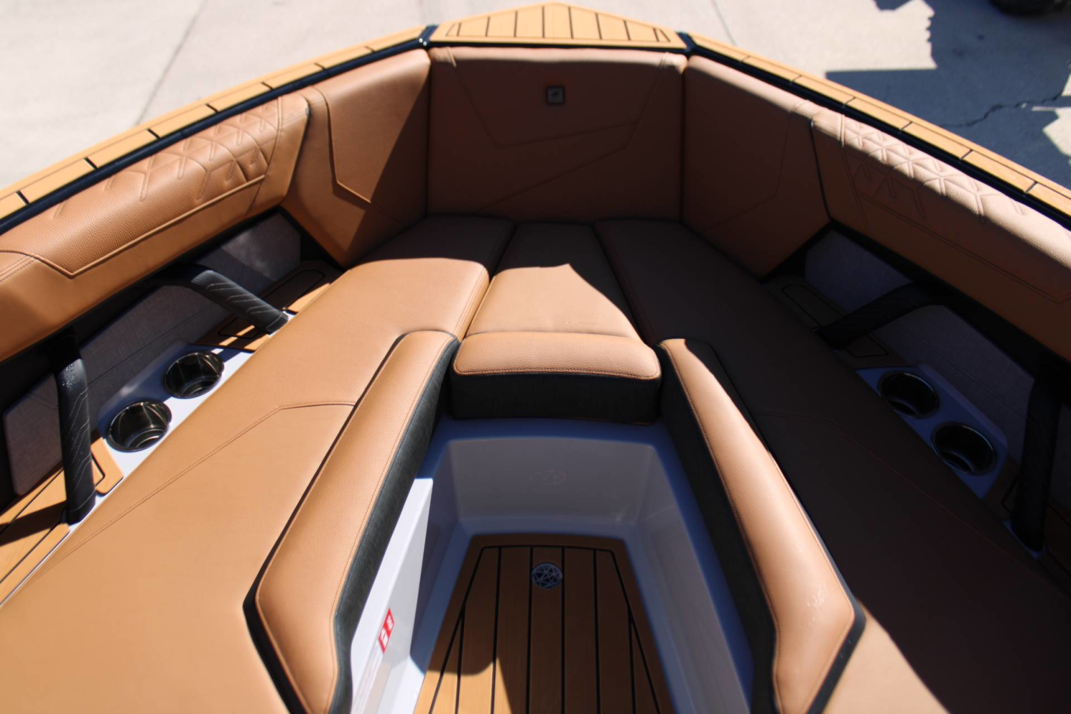 2027 Nautique S23