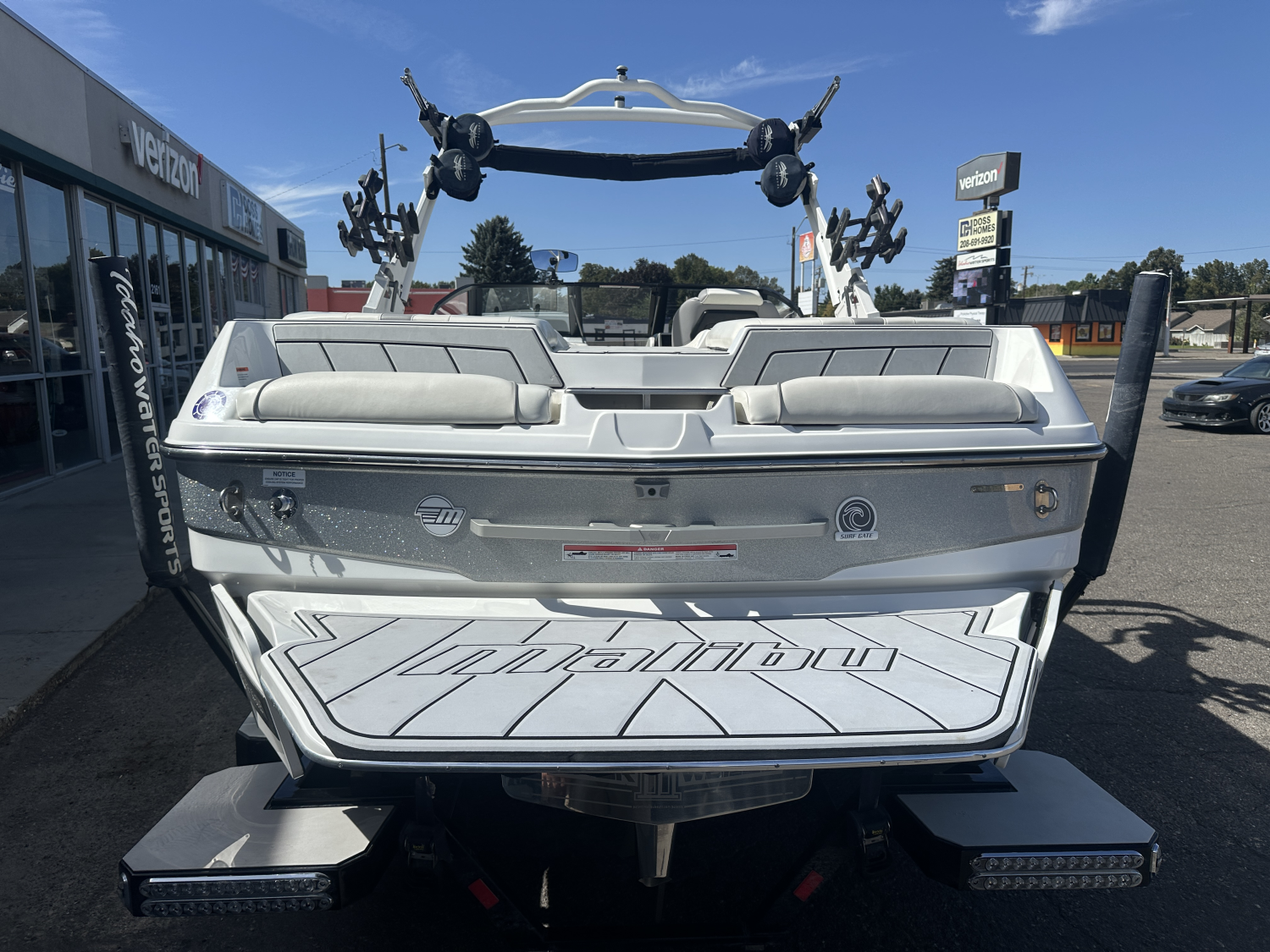 2022 Malibu Boats 23 LSV