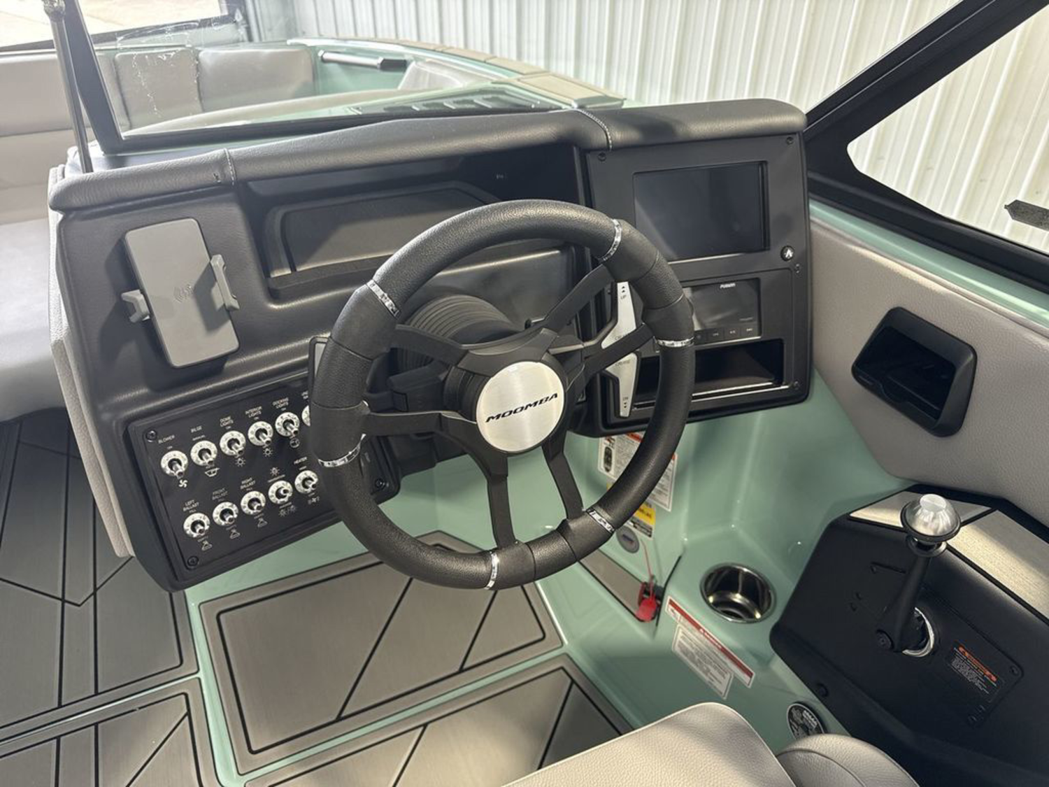 2027 MOOMBA Max