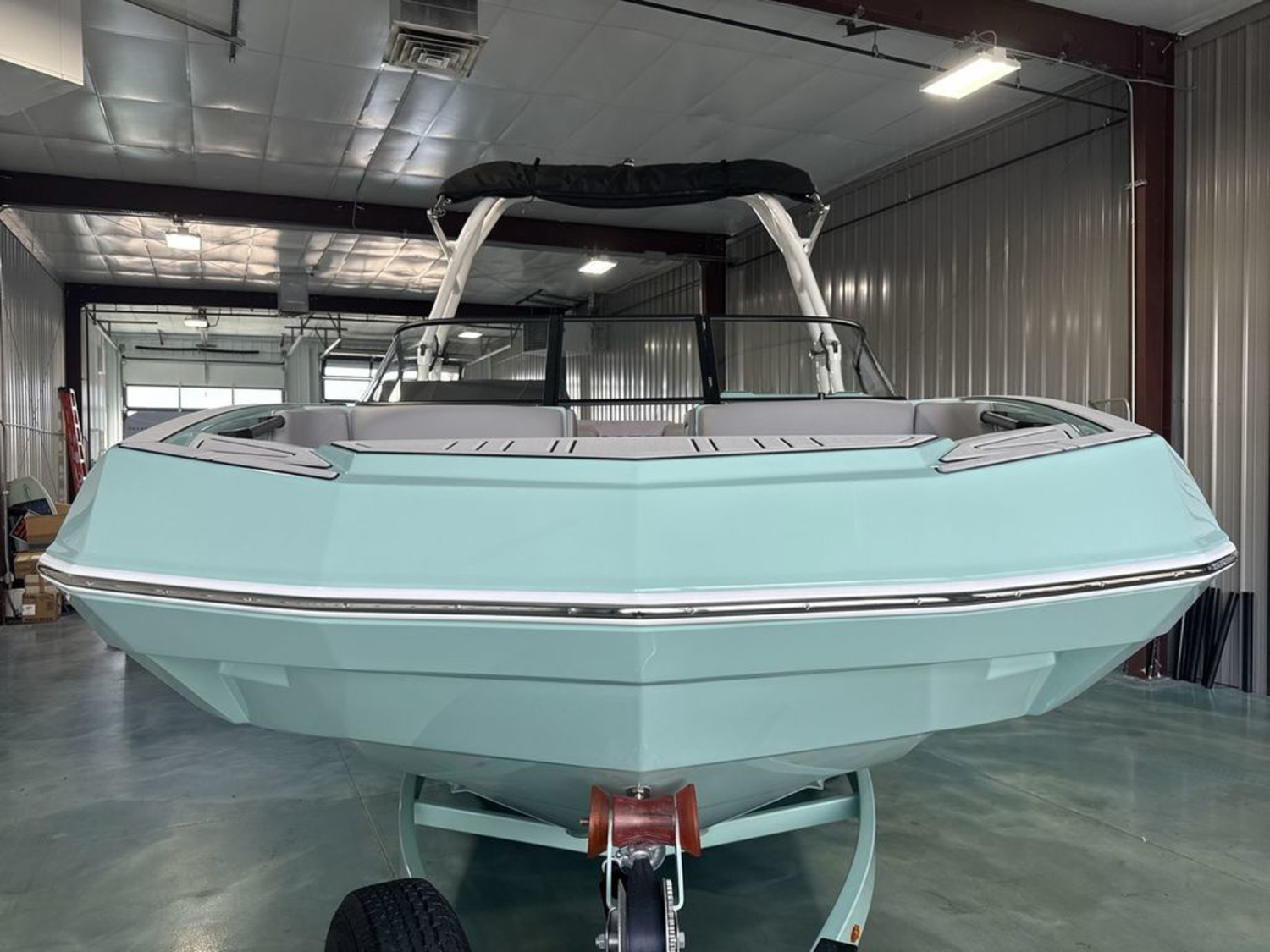 2027 MOOMBA Max