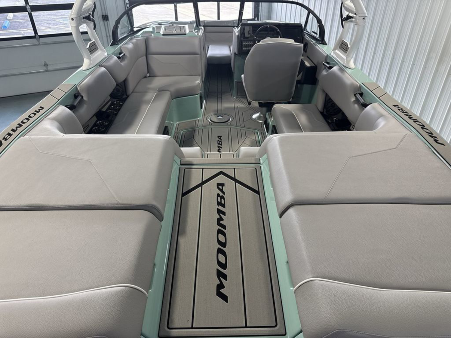 2027 MOOMBA Max