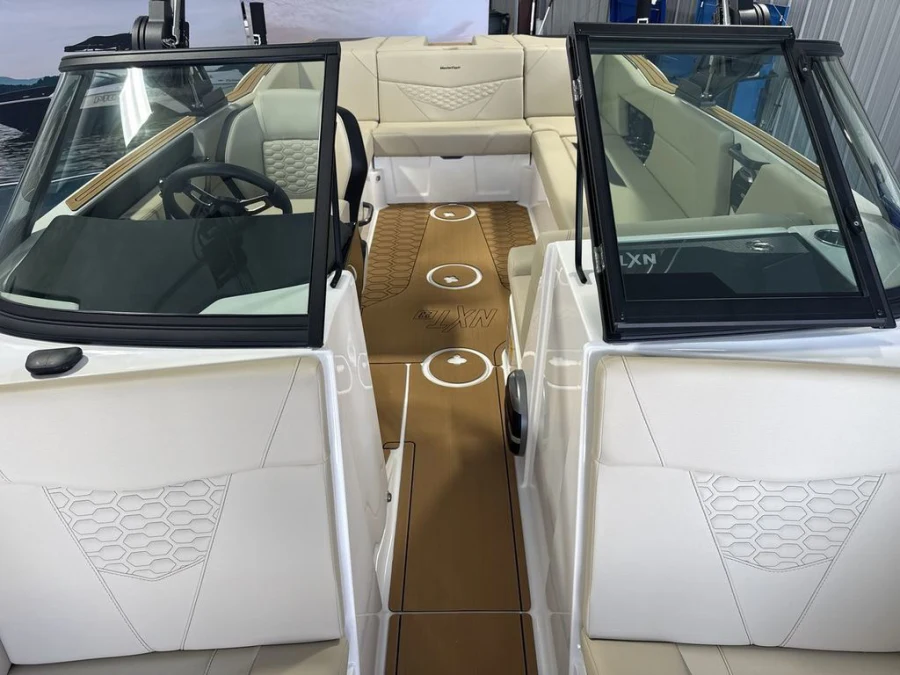 2027-mastercraft-nxt23-147491-image12