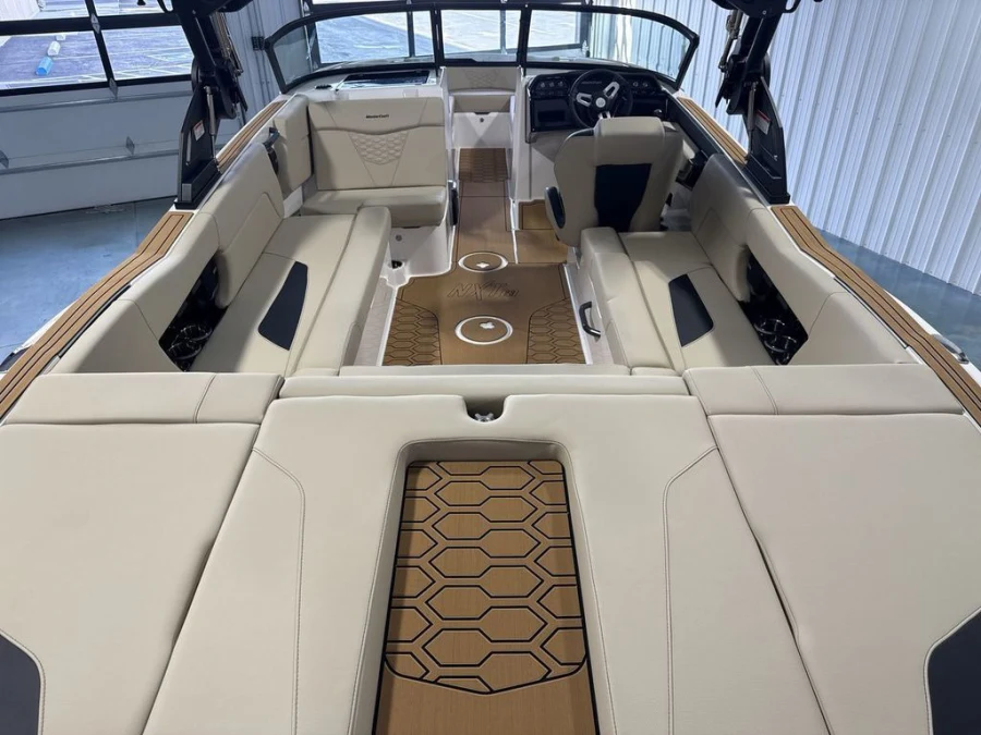 2027-mastercraft-nxt23-147491-image9