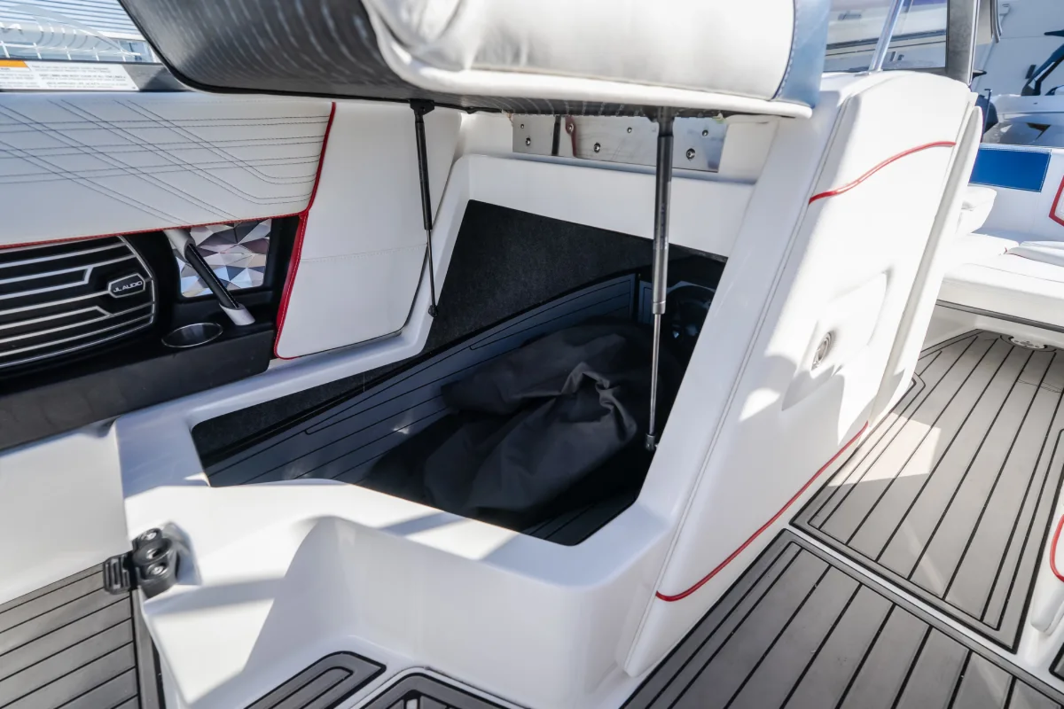 2016 Nautique G23