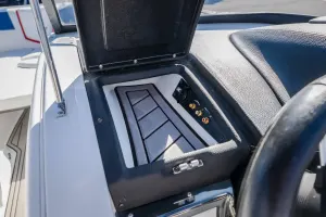 2016-nautique-g23-147512-image8.webp