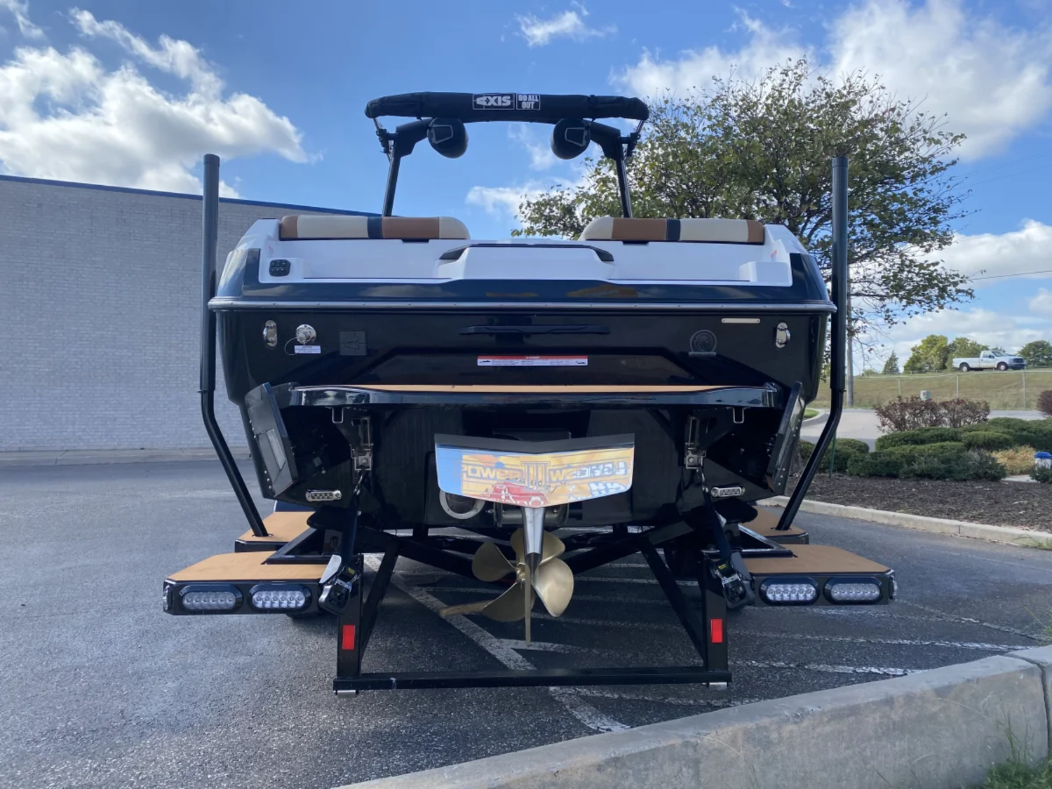 2027 Axis A245