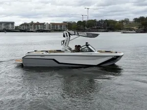 2027-nautique-gs22-144183-image1_164042.webp