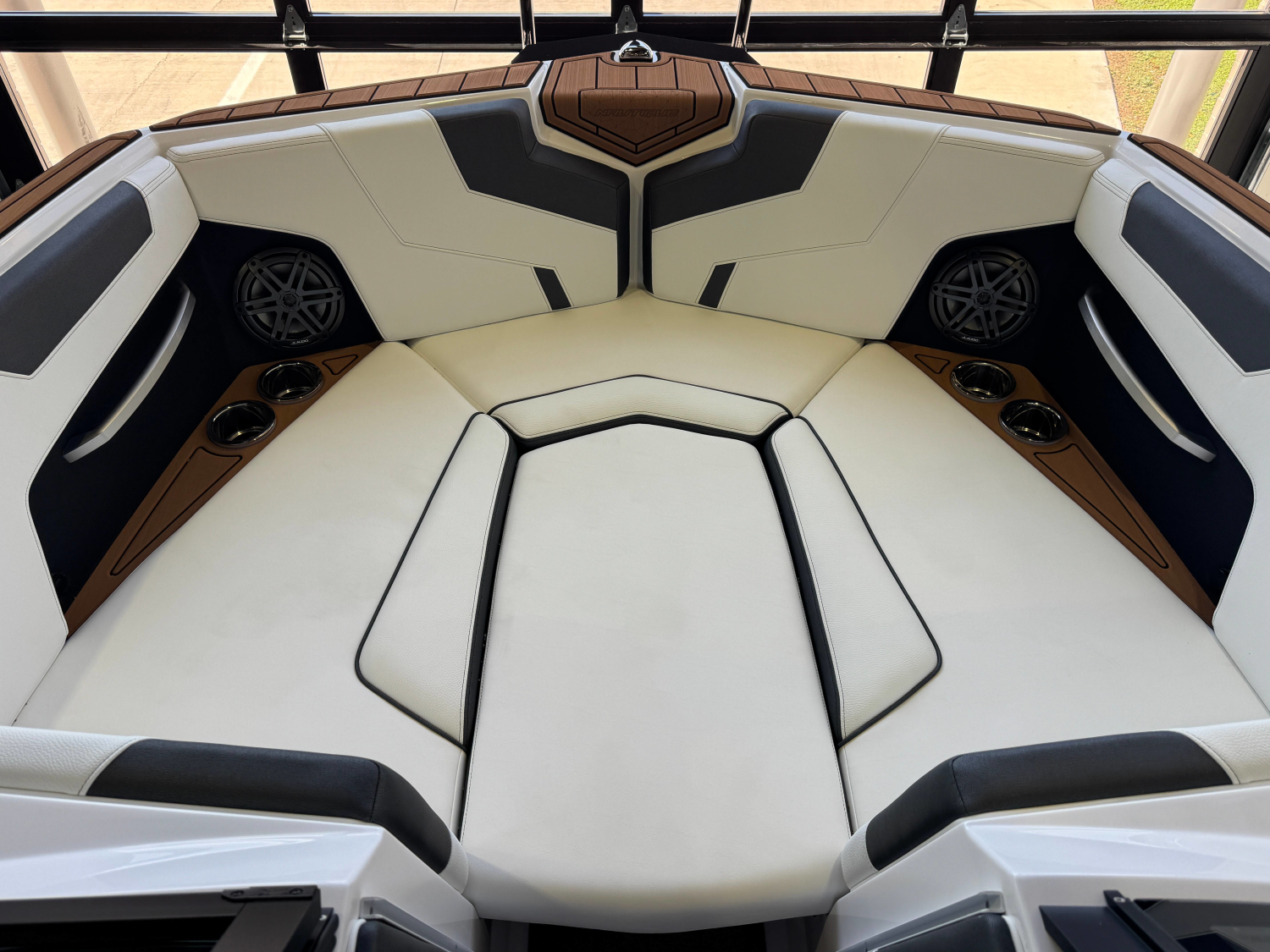 2027 Nautique Super Air Nautique GS22
