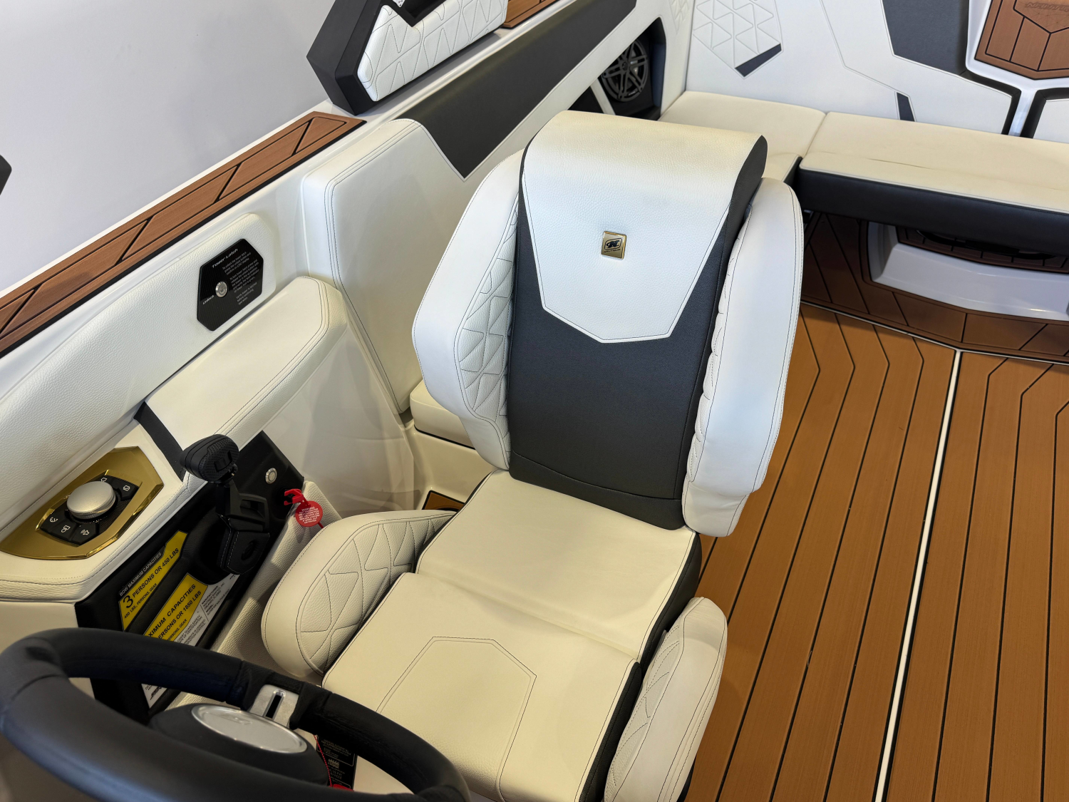 2027 Nautique Super Air Nautique GS22