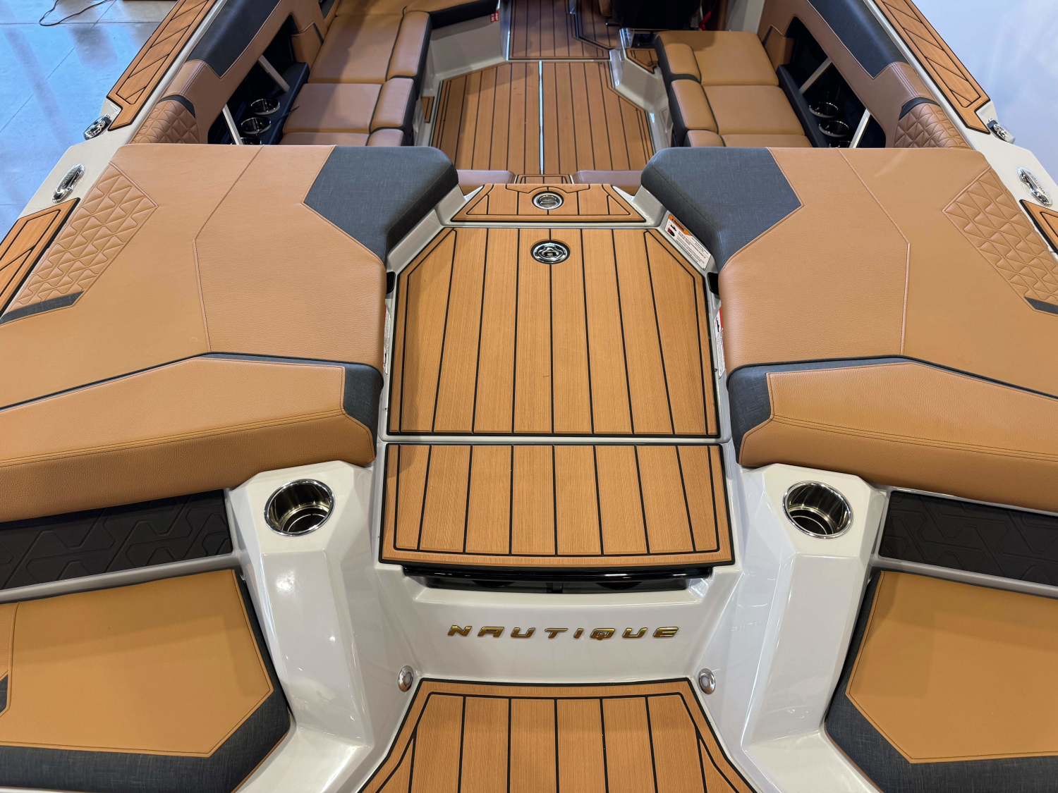 2027 Nautique Super Air Nautique GS22