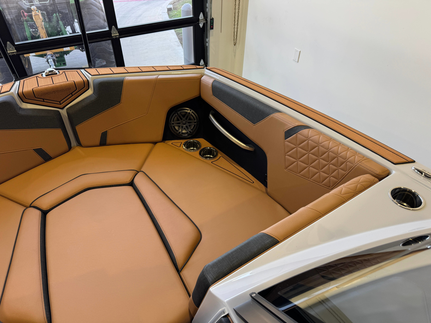 2027 Nautique Super Air Nautique GS22