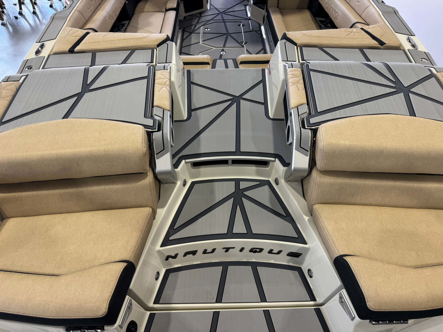2027 Nautique Super Air Nautique G25 Paragon