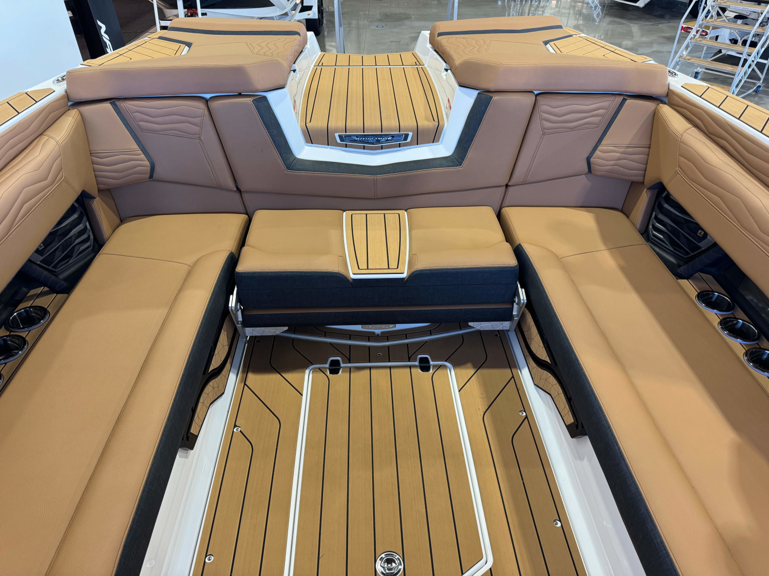 2027 Nautique Super Air Nautique G25