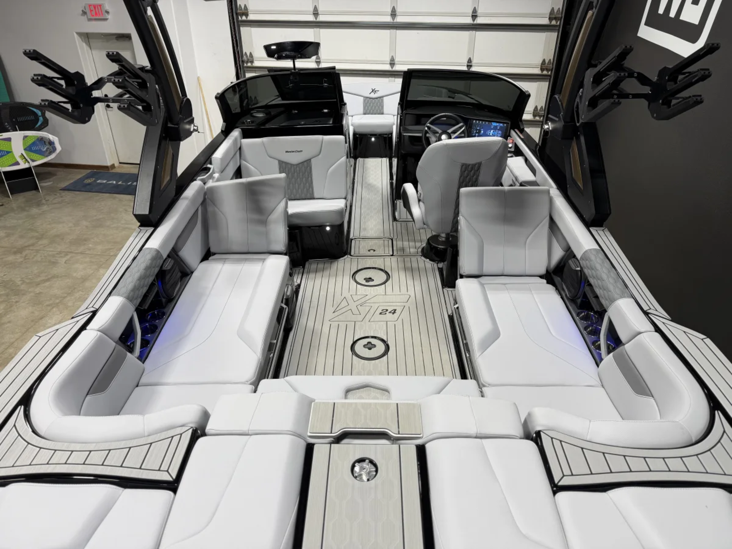 2026 MasterCraft XT24