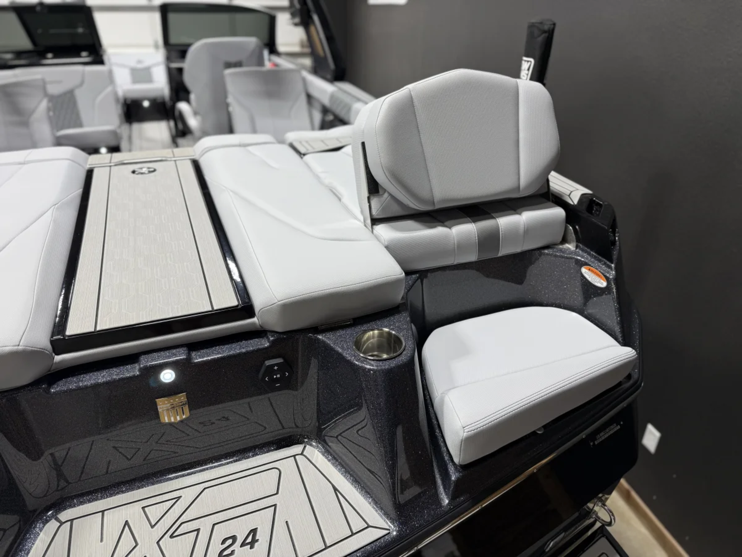 2026 MasterCraft XT24