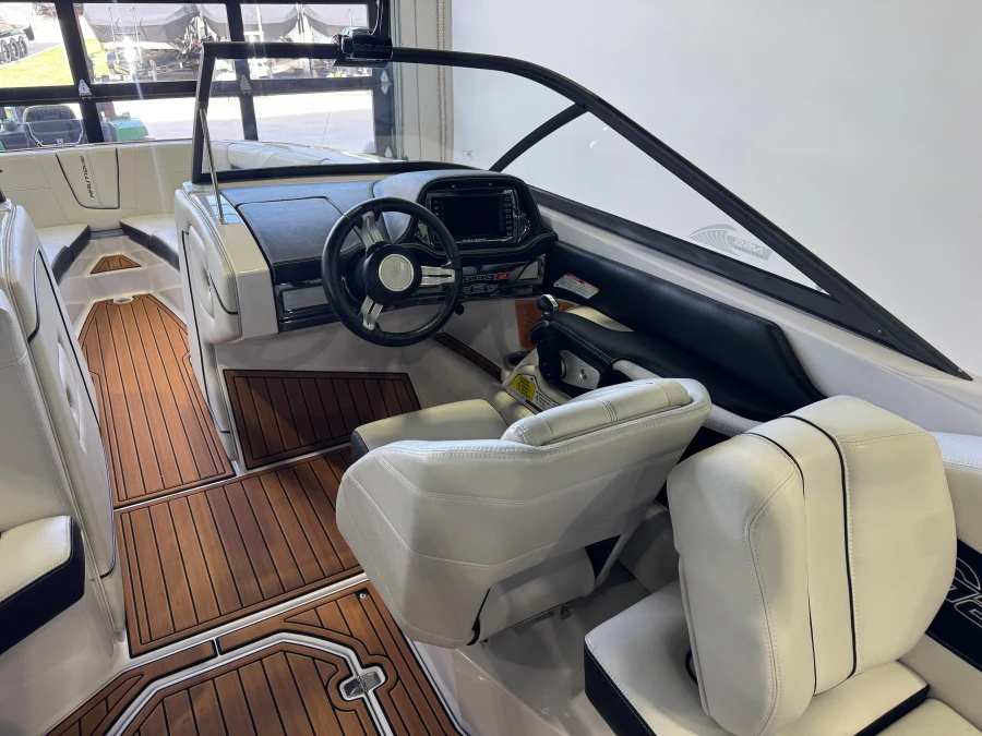 2015-nautique-g23-147591-image24