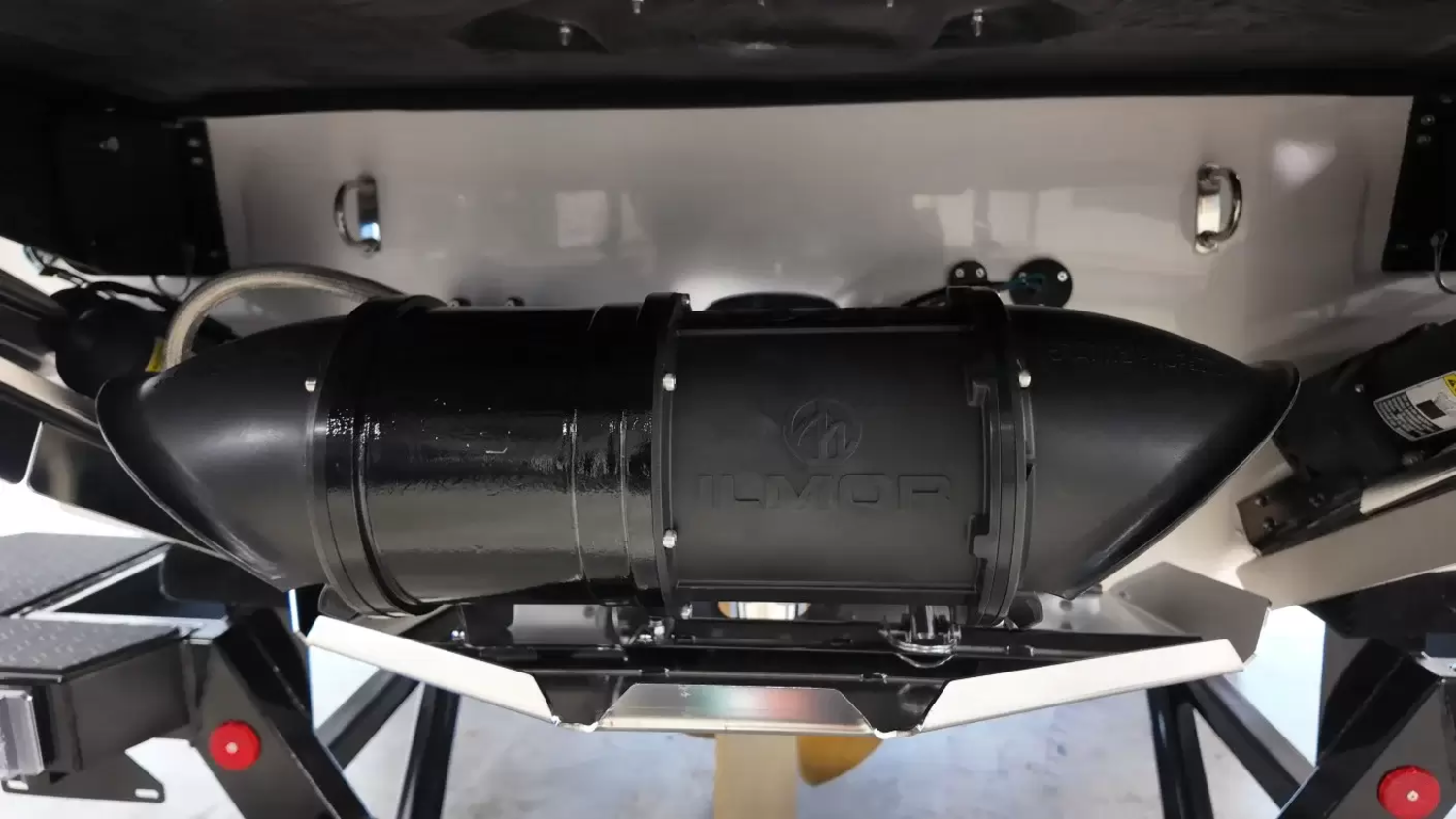 2027 Mastercraft X23