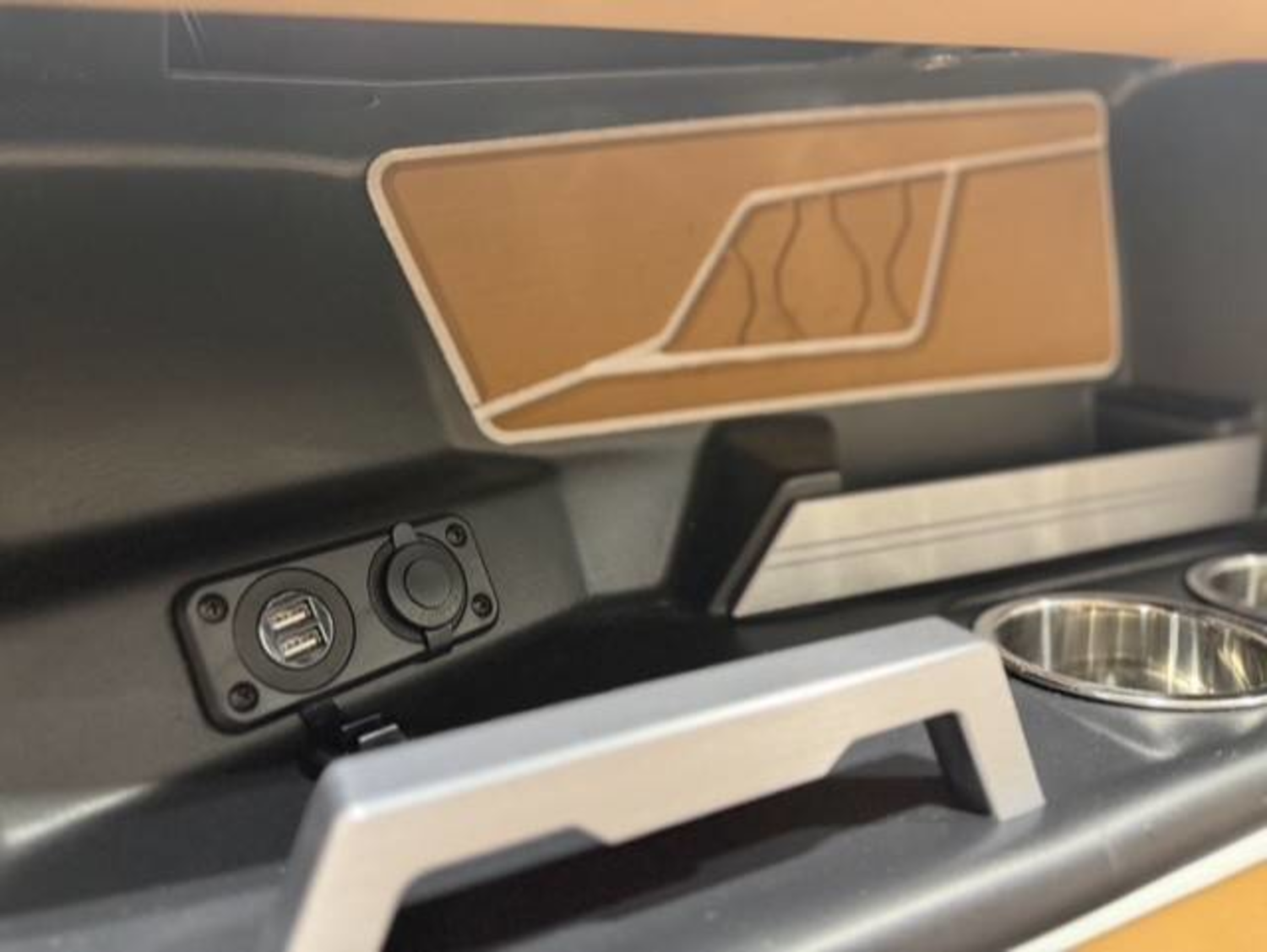 2024 Malibu M220