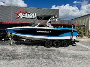 2021-mastercraft-x24-147596-image1