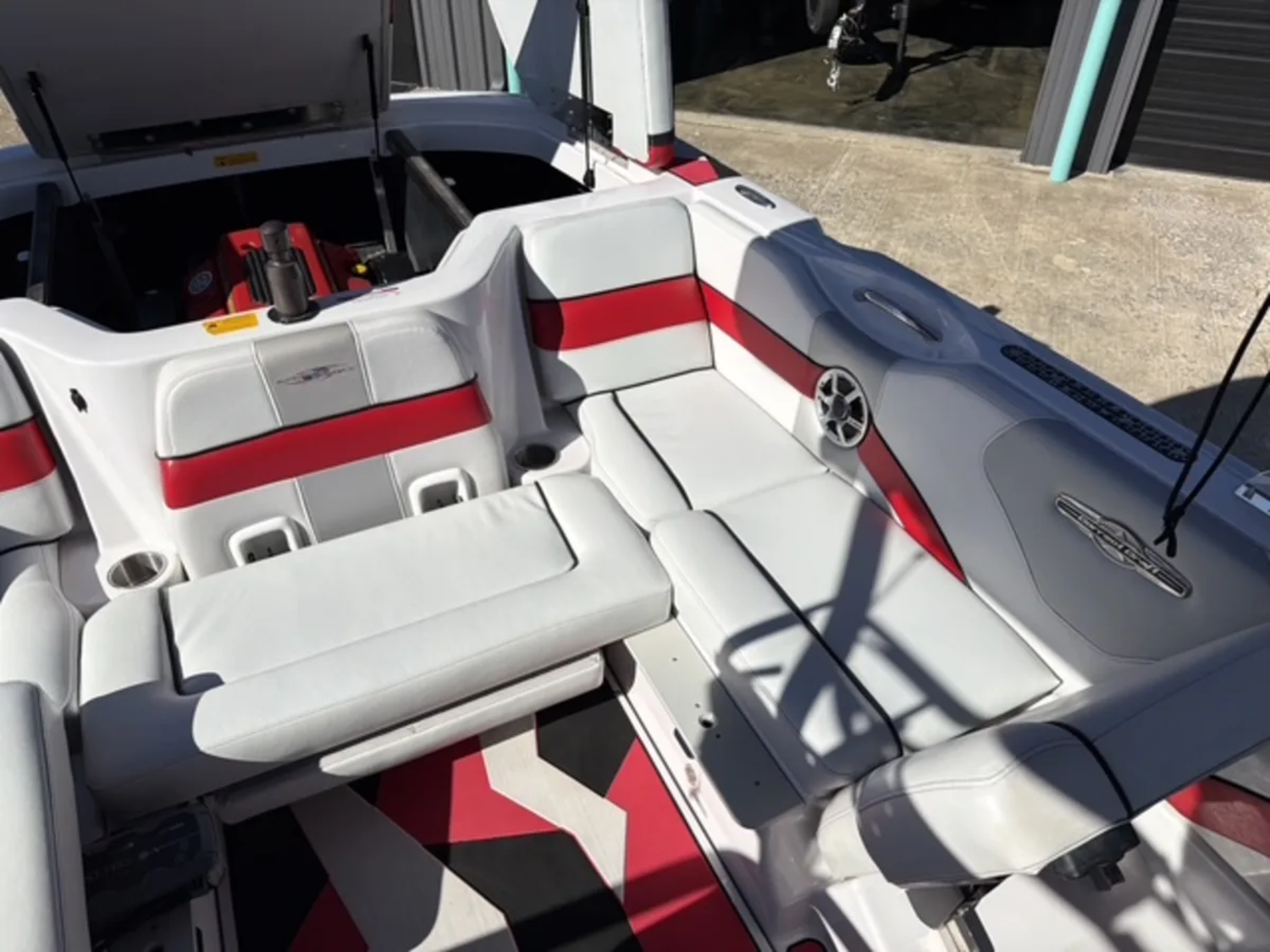 2007 Nautique 210 