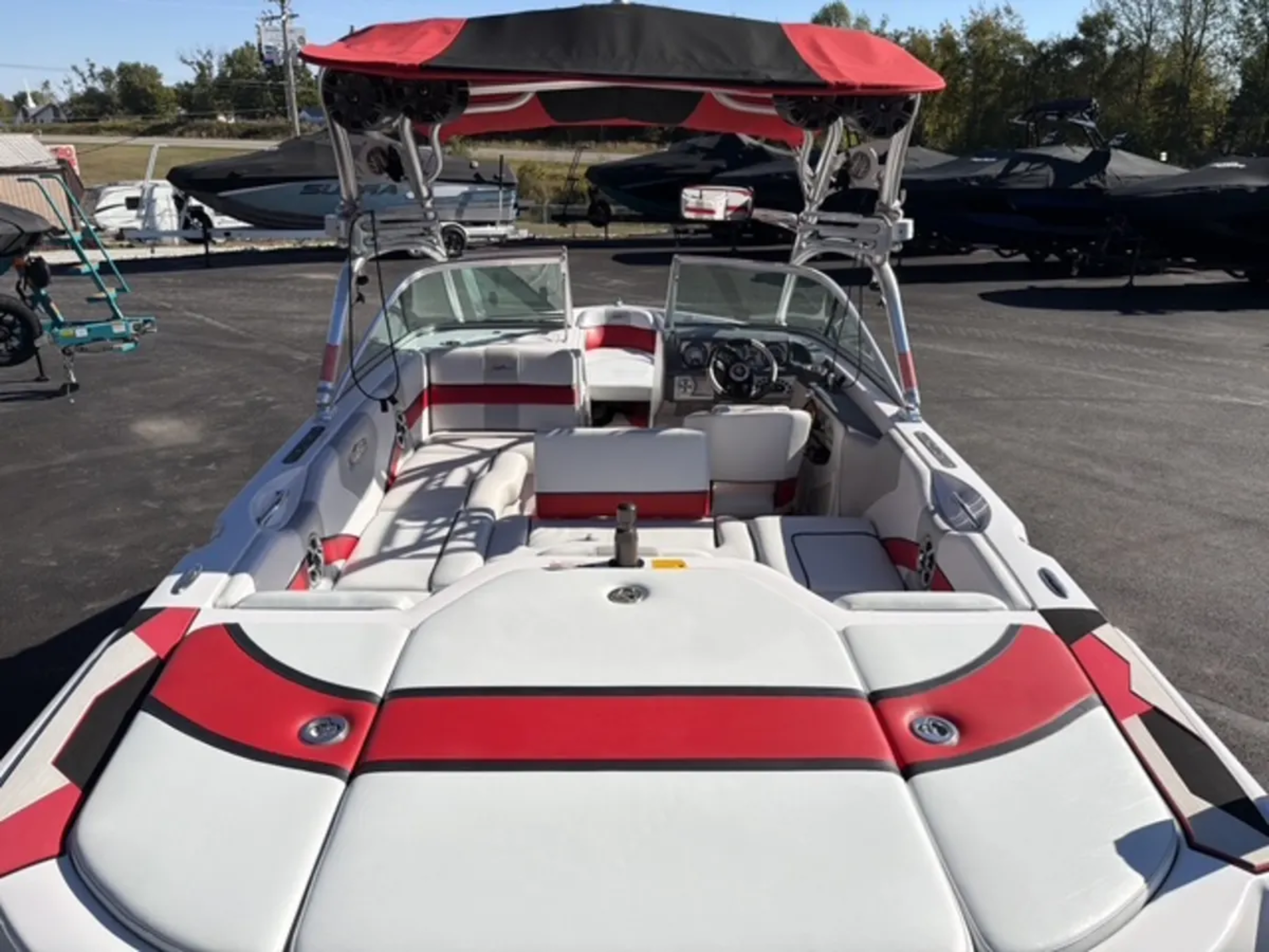 2007 Nautique 210 