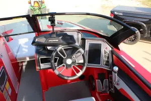 2023-mastercraft-xt23-147619-image10.webp