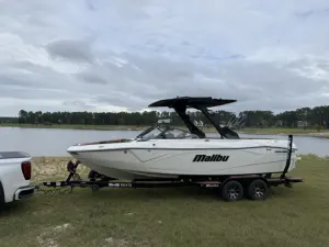 2026-malibu-wakesetter-23-lsv-147621-image1.webp