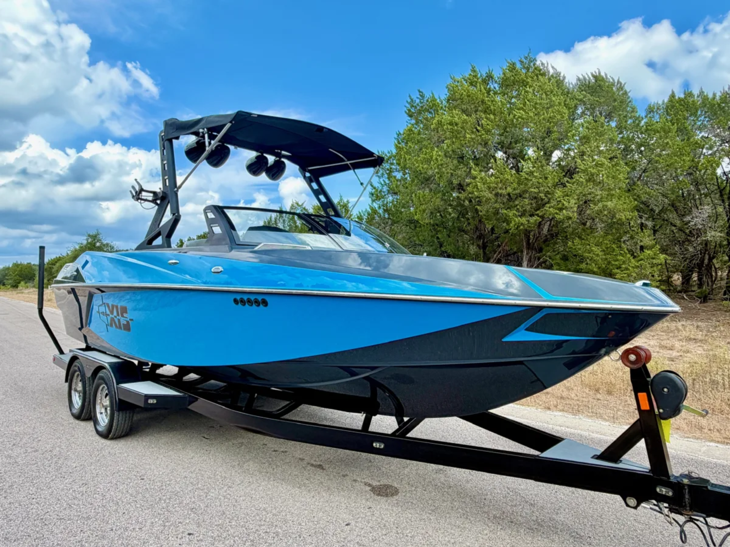 2017 Axis T23