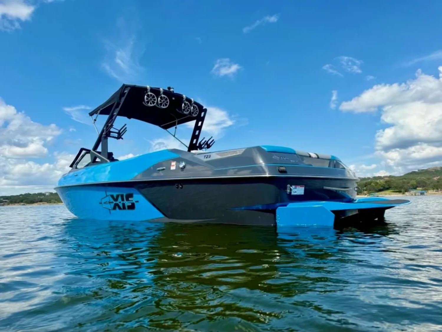2017 Axis T23