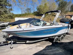 2023-mastercraft-xt23-147632-image0.webp